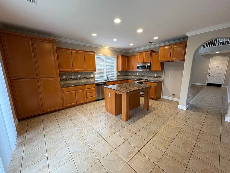 3116 W Buena Vista Ave — Photo 24