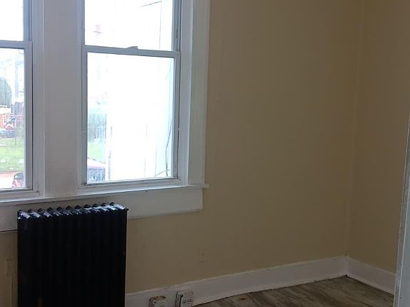 4th image of 5410 Reisterstown Rd APT 3
