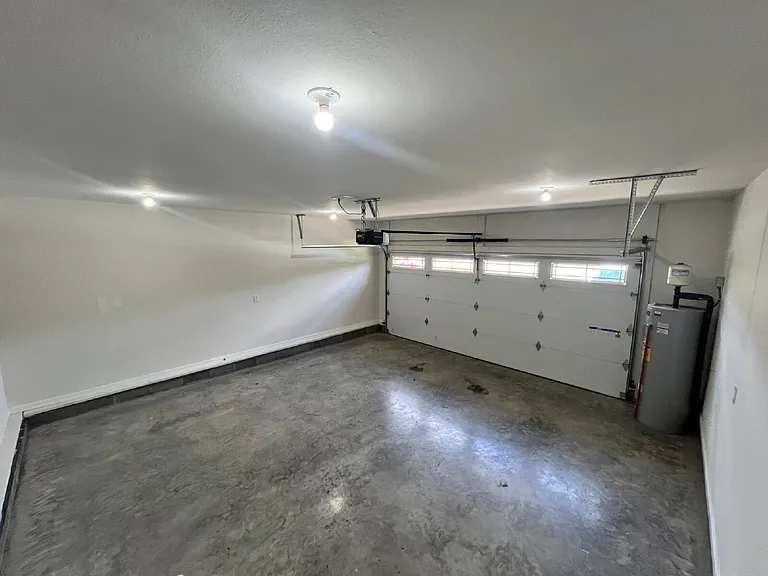 505 Paula Dr — Photo 12