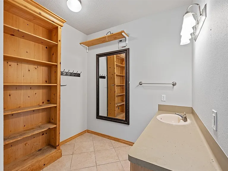 714 Shawnee Dr — Photo 20