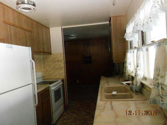 4th image of 1530 Alexander Cir