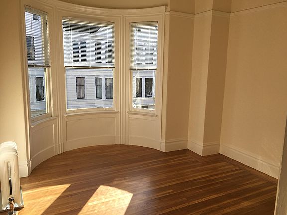 3rd image of 2000 Vallejo St APT 19