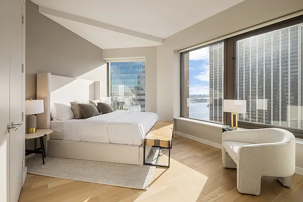 Sold by Platinum Properties | media 4