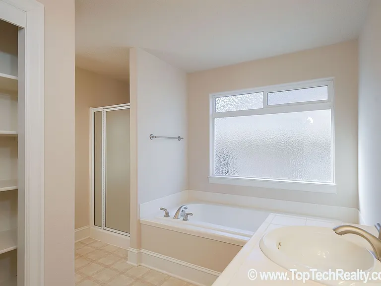 12750 NW Alsace Ln — Photo 13