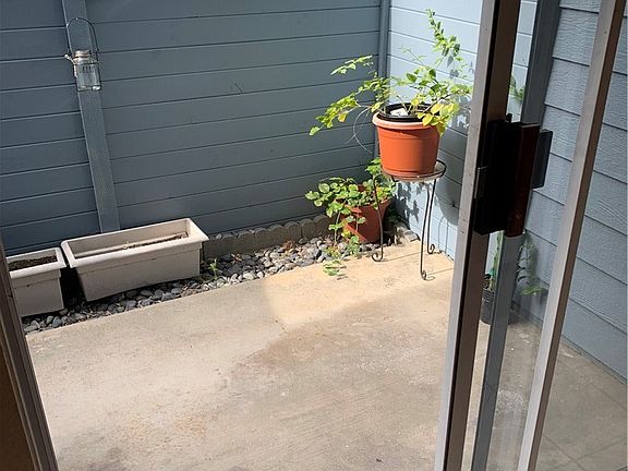 5th image of 26127 Frampton Ave APT B