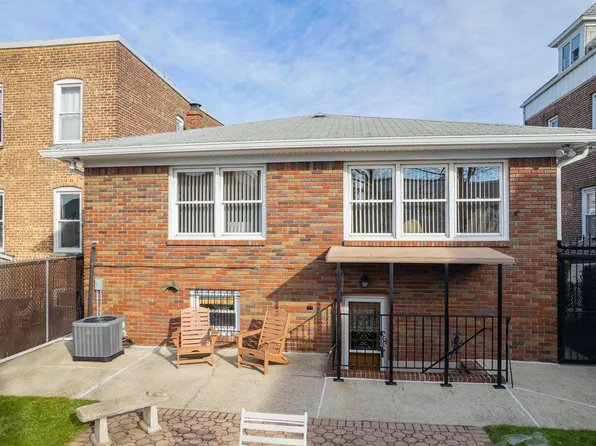 1407 9th Street image 1 of 44