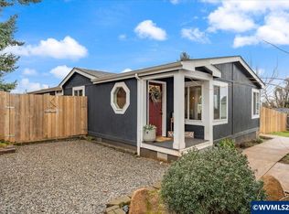 135 Steelhammer Rd, Silverton, OR 97381