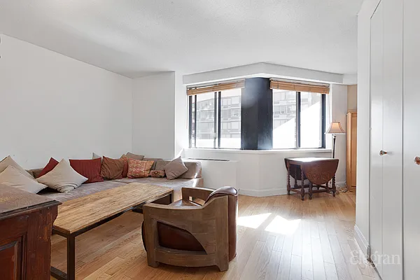 Sold by Elegran | media 2