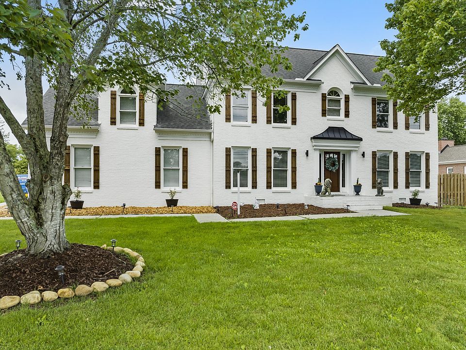 1st image of 11924 W Fox Chase Cir