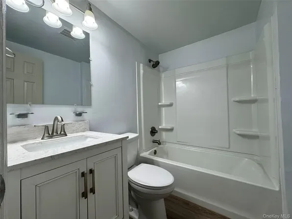 5 Lexington Hl, Harriman, NY