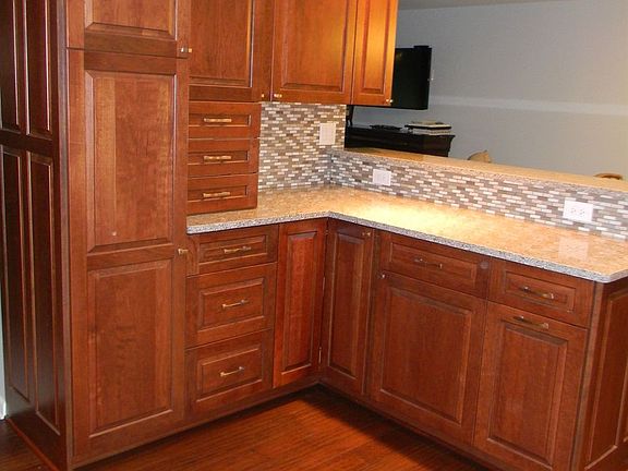 4th image of 834 Georgean Ln