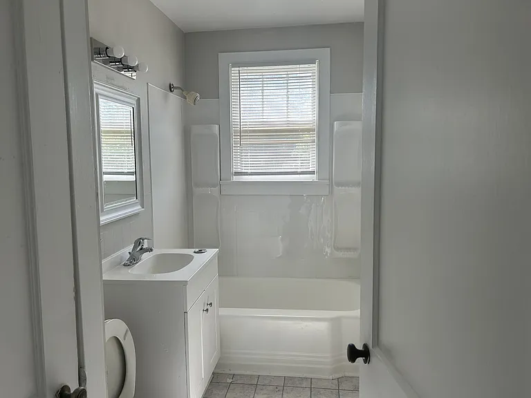 352 Shenandoah Ave — Photo 17