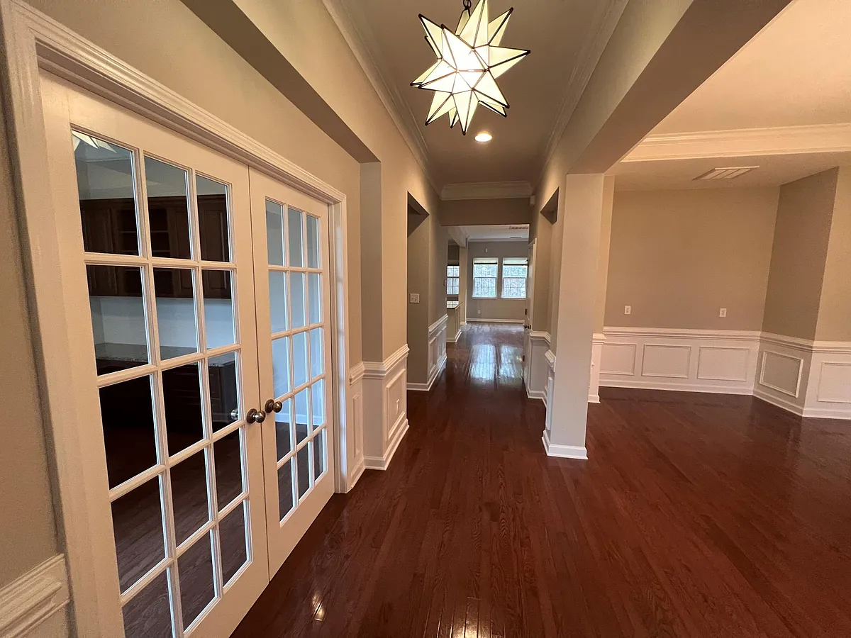 Building Photo - 8005 Penman Springs Dr