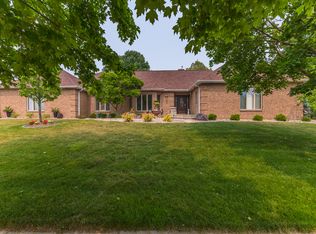 1907 Crimson Ln, Bloomington, IL