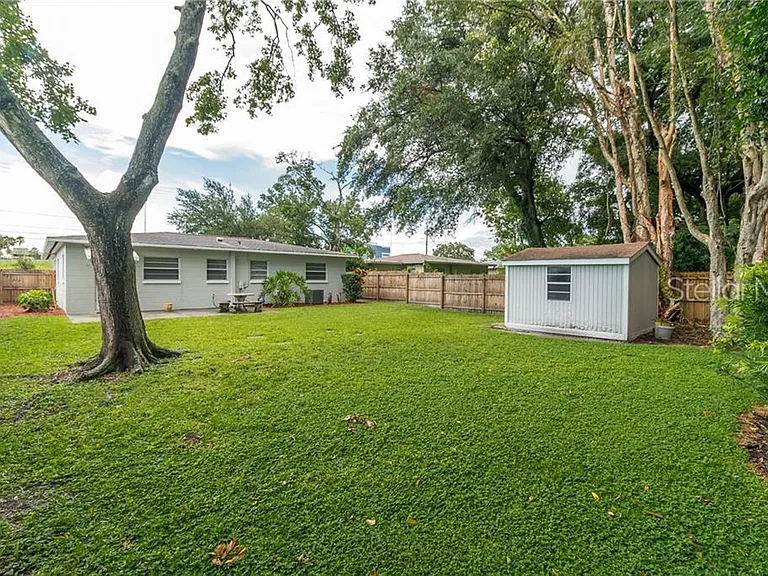 4314 W Carmen St — Photo 3