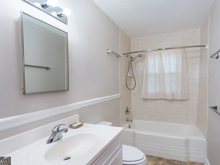 2111 Martin Luther King Jr Dr NW — Photo 19
