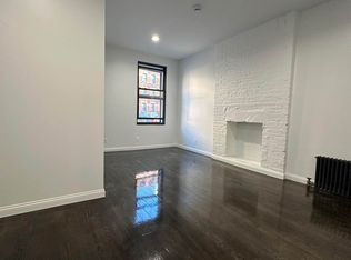 719 9th Ave #F2, New York, NY 10019