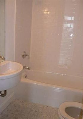2nd image of 555-555A Columbus Ave #3