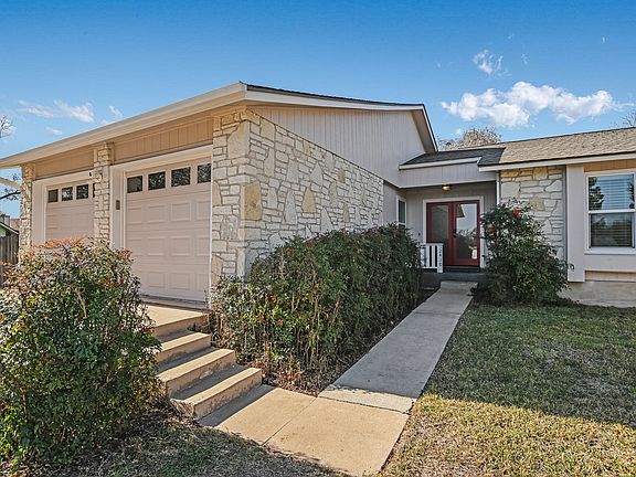 3rd image of 12410 Sparkling Creek Cir