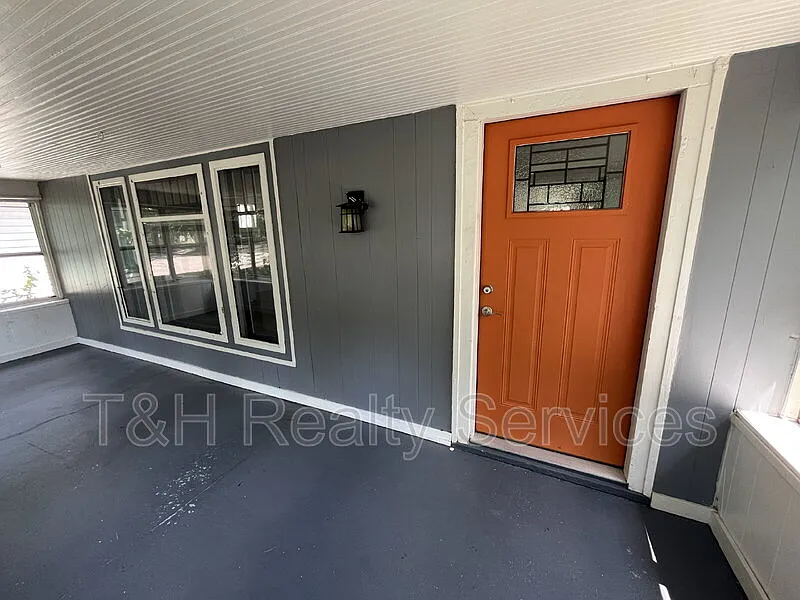 2 bed, 1.5 bath, 1152 sqft, $1,450 — Photo 2