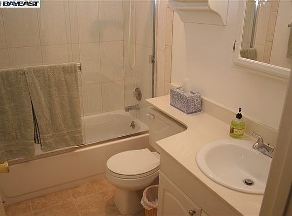 4th image of 725 Gallegos Ter