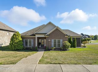 1032 Champions Cir, Simpsonville, KY