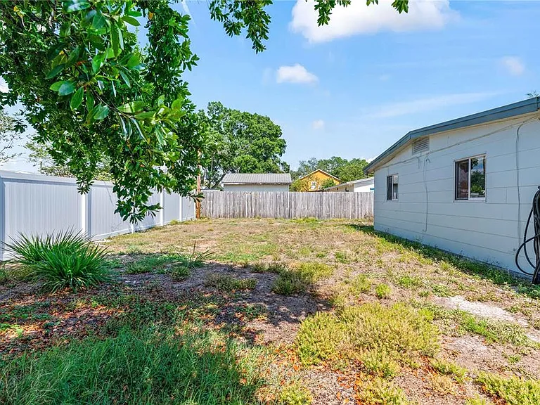 3711 W Leila Ave — Photo 25