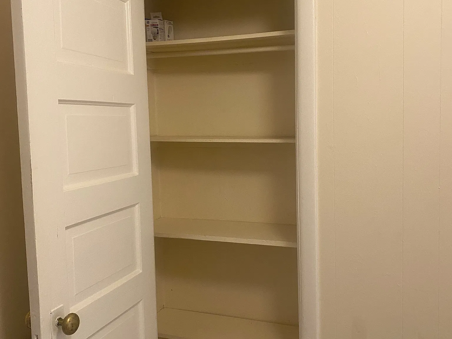 Studio, 525 sqft, $1,200 — Photo 2