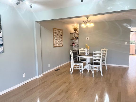 5th image of 27 Heritage Dr APT E