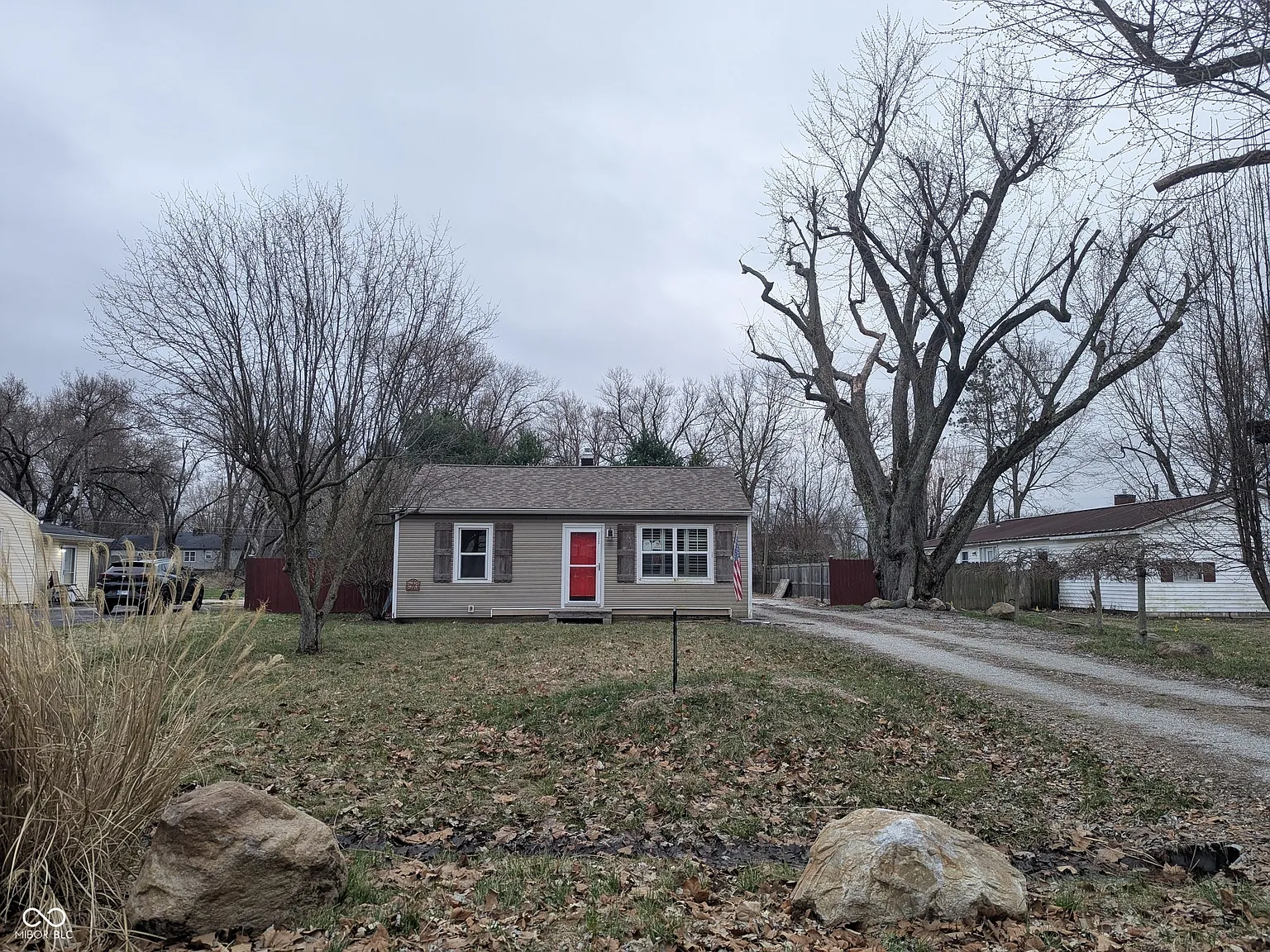 5267 Johnson St photo 1