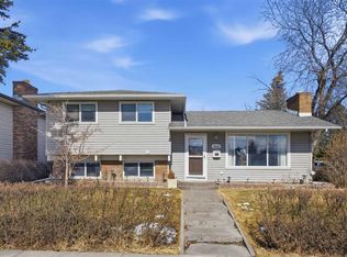 4636 S 26th Ave NE, Calgary, AB T1Y2R8