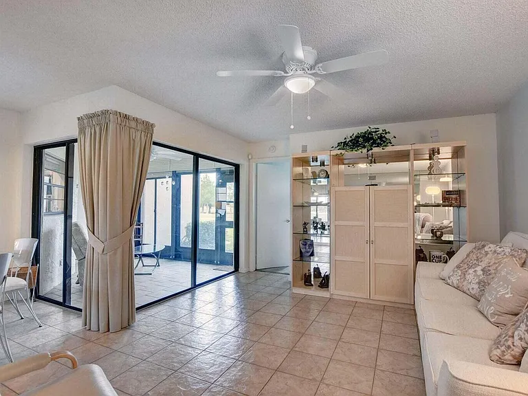 5851 Parkwalk Dr — Photo 5