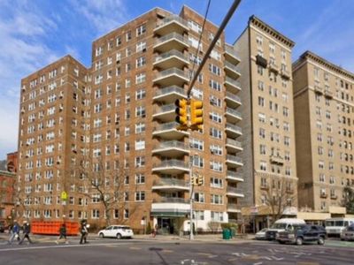 34 Plaza St E #120, Brooklyn, NY, 11238