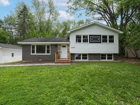 25455 W Hilldale Ave, Antioch, IL 60002