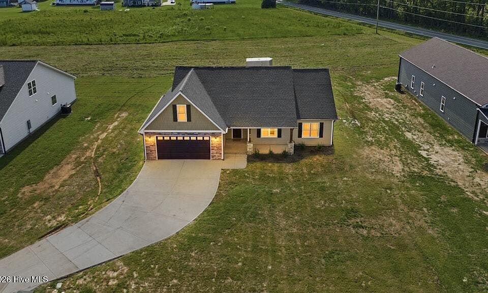 1st image of 215 Bay Valley Road