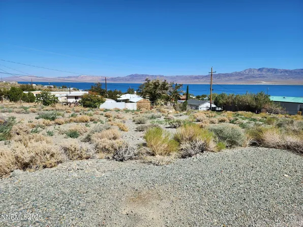 539 Walker Dr, Hawthorne, NV 89415