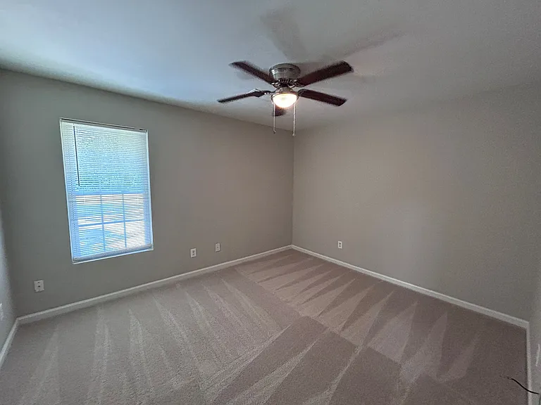 2318 Purdy Ave — Photo 24