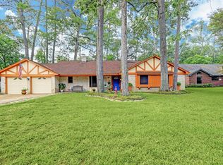 302 Magnolia Bnd, New Caney, TX 77357