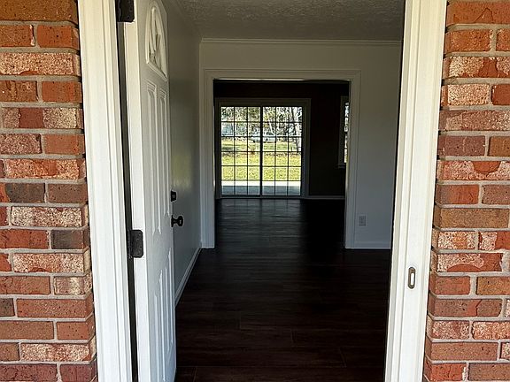2nd image of 1700 N Maple Dr