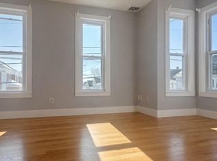 48 Hastings St #1, Lowell, MA 01851