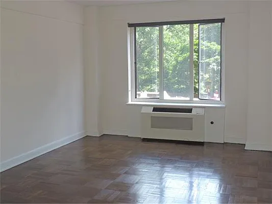 Rented by essential NEW YORK Real Estate | media 22