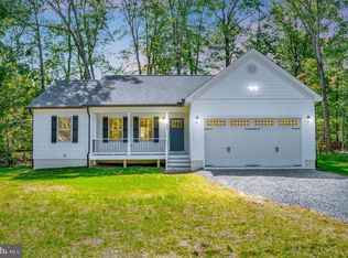 395 Monticello Dr, Colonial Beach, VA 22443
