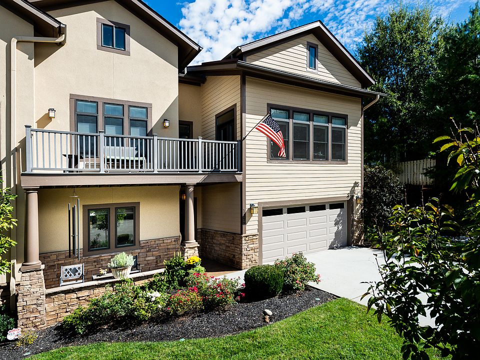 1st image of 1172 Andalusian Way