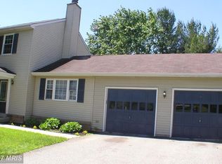 19582 Ridge Heights Dr, Gaithersburg, MD 20879