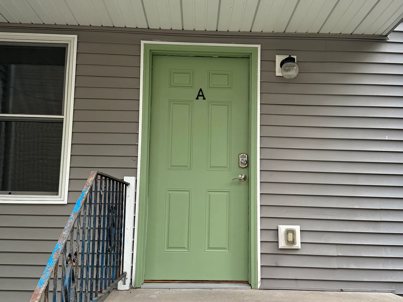 2 bed, 990 sqft, $2,250 — Photo 3