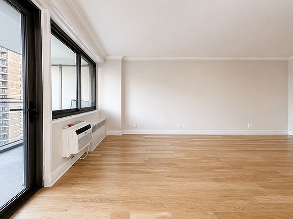 3rd image of 135 W 96th St APT 10D