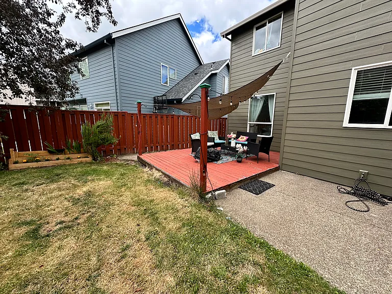 22196 SW Dewey Dr — Photo 34