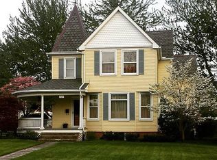 305 W Clinton St, Napoleon, OH 43545