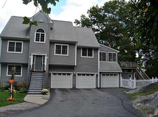 18 Pleasant View Ave, Lincoln, RI 02865