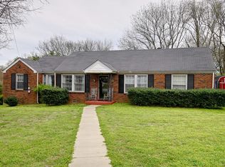 2245 Ridgecrest Dr, Nashville, TN 37216